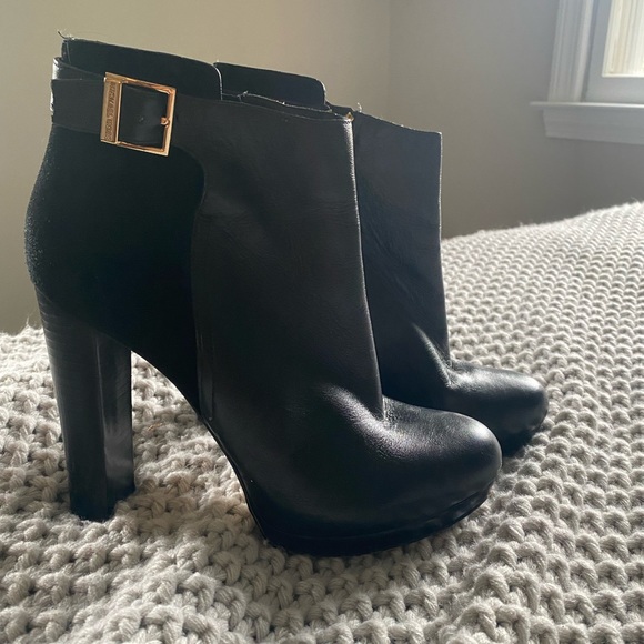Michael Kors Black Heeled Ankle Boots - Picture 1 of 2